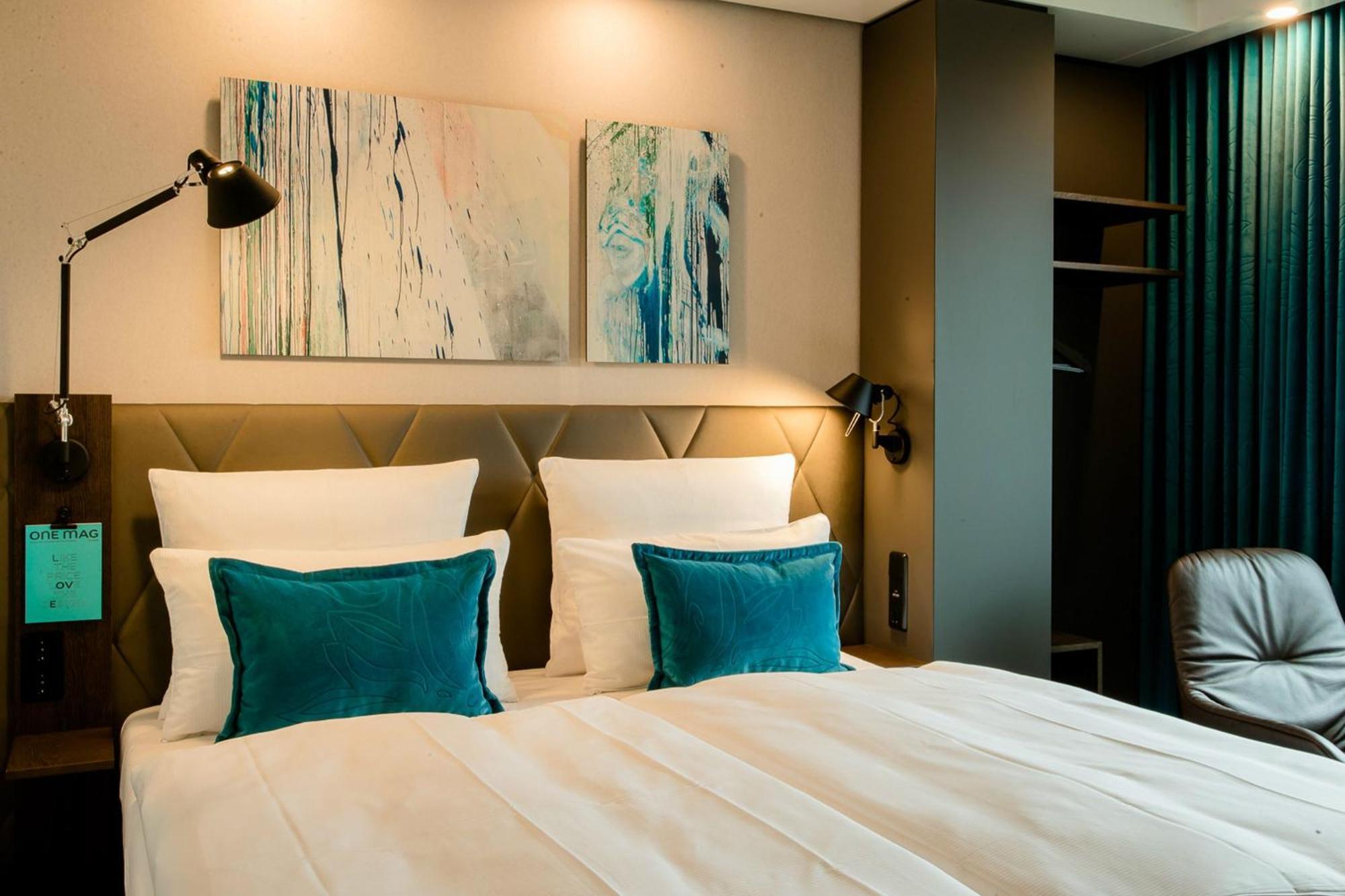 Motel One Koeln-Neumarkt Exterior photo